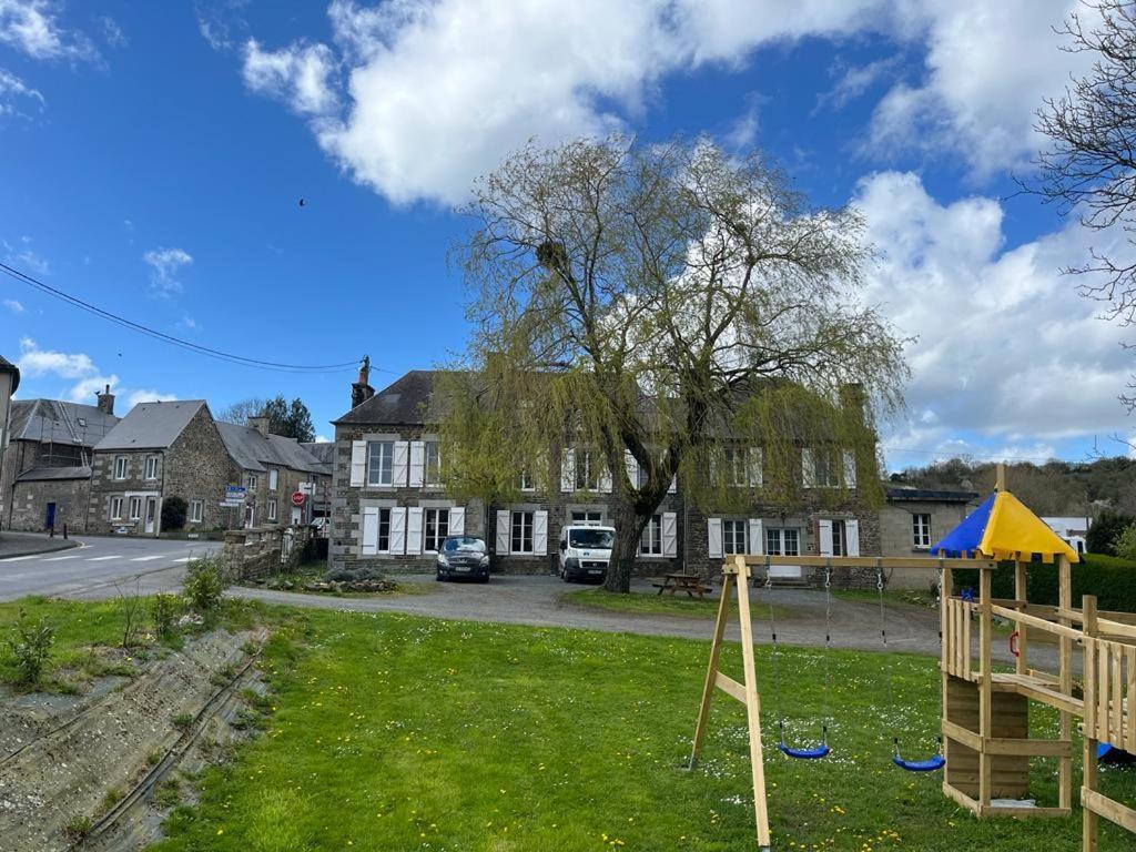 La Maison Des Amis En Normandie Pontfarcy Екстер'єр фото