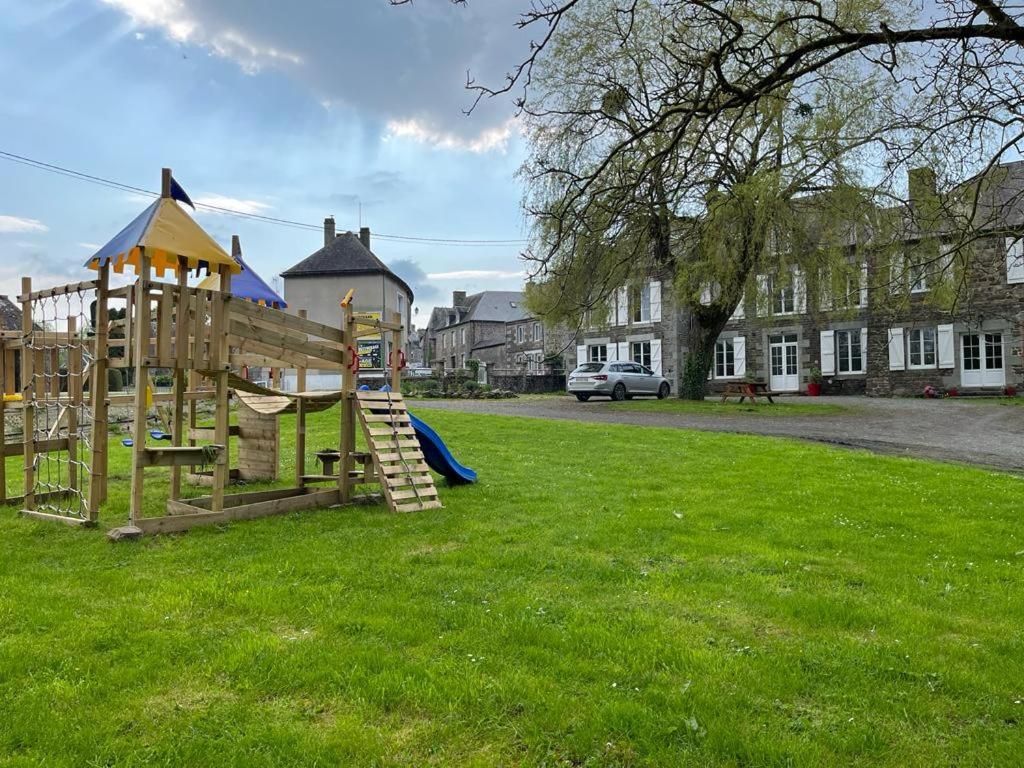 La Maison Des Amis En Normandie Pontfarcy Екстер'єр фото